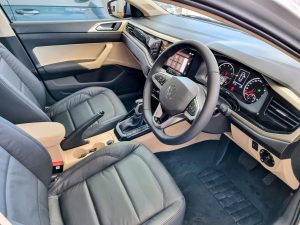 New Polo Sedan 1.6 MPi Life Tiptronic